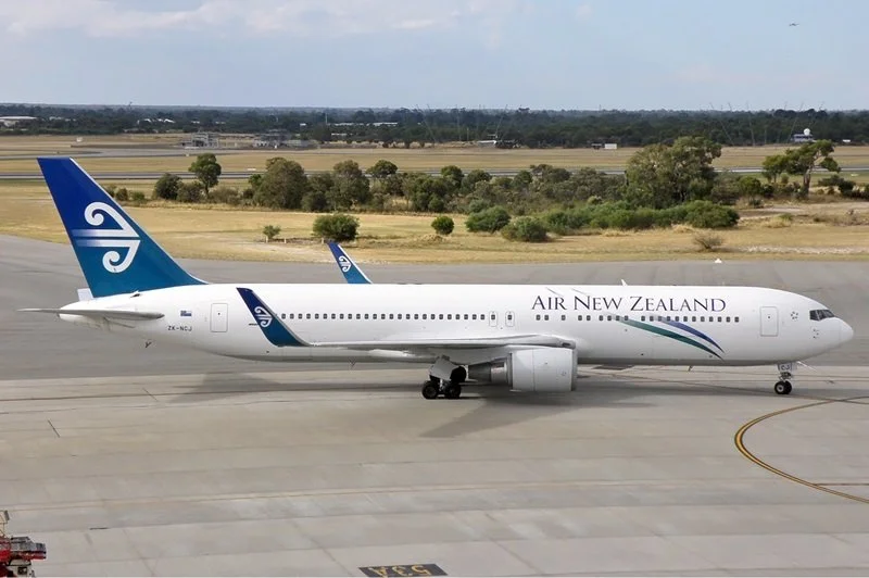 Modern Airliners - Boeing 767